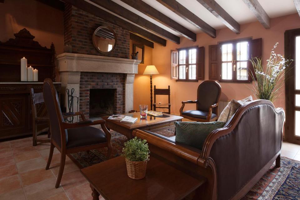Hotel Villa Miramar Llanes Buitenkant foto